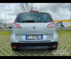 Renault Scenic X-Mod 1.5 dCi 110CV EDC Luxe - 9