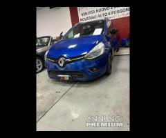 RENAULT Clio Sporter dCi 8V 75 CV Business - 9