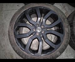 Cerchi In Lega Da 22" Per Range Rover Sport Vogue