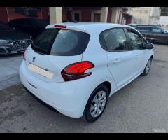 Peugeot 208 BlueHDi 100 5 porte Allure navi