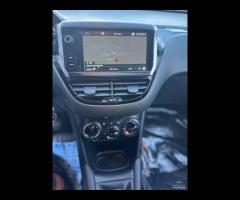 Peugeot 208 BlueHDi 100 5 porte Allure navi - 14