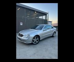 Mercedes CLK 270 CDI - Da Vetrina