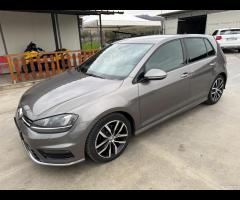 Volkswagen Golf 2.0 TDI 150 cv R Line 2016