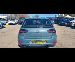 Volkswagen Golf Variant 2.0 TDI DSG Business BlueM