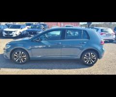 Volkswagen Golf Variant 2.0 TDI DSG Business BlueM