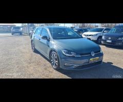 Volkswagen Golf Variant 2.0 TDI DSG Business BlueM