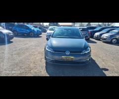 Volkswagen Golf Variant 2.0 TDI DSG Business BlueM