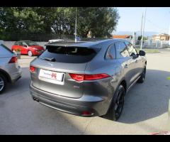 Jaguar F-Pace 2.0 D 180 CV AWD aut. R-Sport