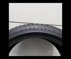 2 GOMME 235 40 19 GOODYEAR A39149