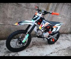 NUOVE Pit bike 125 REPLICA Redbull RUOTE 17/14