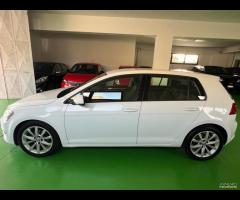 Volkswagen Golf 1.6 TDI 5p Highline BlueMotion Tec - 11