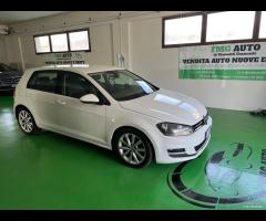 Volkswagen Golf 1.6 TDI 5p Highline BlueMotion Tec - 16