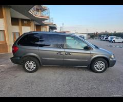 Chrysler Voyager 2.8 CRD cat LX Auto - 9