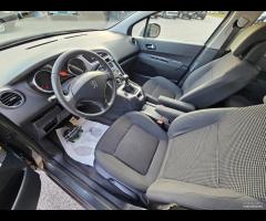 Peugeot 5008 1.6 HDi 112CV Access - 14