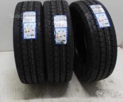 225 75 15c toyo nuove