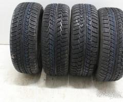 4 gomme nuove 225 35 19 Toyo