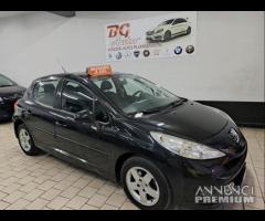 Peugeot 207 unico prop 1.4 gpl 2009