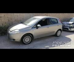 Ricambi Fiat G Punto 1.2 B del 08 motore 199A4000