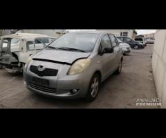 Ricambi Toyota Yaris 1.0 B del 2006 motore 1KRFE