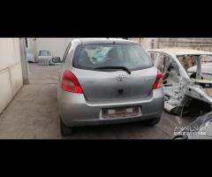 Ricambi Toyota Yaris 1.0 B del 2006 motore 1KRFE