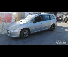 Ricambi eugeot 307 SW 1.6 HDI del 2006 motore 9HZ