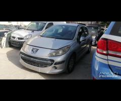 Ricambi Peugeot 207 1.4 B del 2006 motore KFU