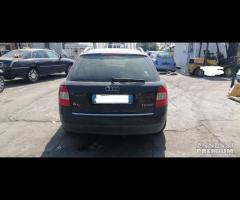 Ricambi Audi A4 1.9 del 2003 motore AVB