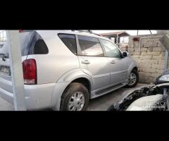 Ricambi Ssangyong Rexton 2.7 D del 05 665925