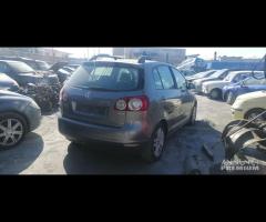 Ricambi VW Golf Plus 1.9 D del 2007 motore BXE - 4