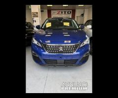 PEUGEOT 3008 BlueHDi 130 S&S EAT8 Business