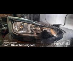 coppia fanali anteriori ford focus 2020 - 8