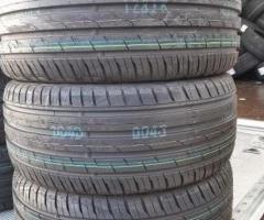 4 gomme nuove 235 60 17 nitto