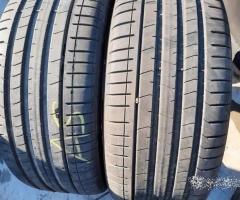 Coppia di pneumatici usati estive 245 40 20Pirelli