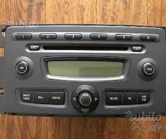 Smart 451 stereo di serie rf105