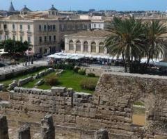 APPARTAMENTO CON TERRAZZO SUL TEMPIO DI APOLLO