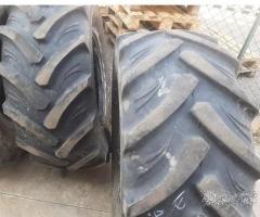 Coppia di pneumatici usati 460 70 24 Michelin