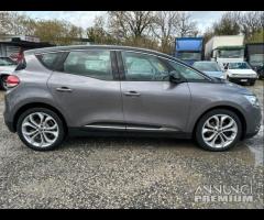 Renault Scenic 1.7 cdi SPORT - 6