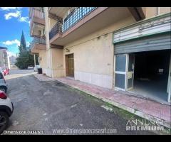 Rif.LC75|Locale commerciale Caltanissetta