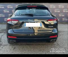 Maserati Levante 2.0 Hybrid Mhev 330 Cv GT AWD