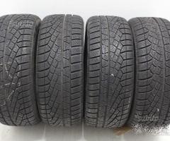 215 50 17 pirelli 240 usate