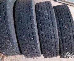 4 gomme usate autocarro 265 70 19.5 bridgeston