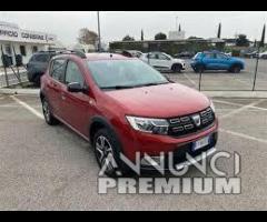 disponiamo ricambi dacia sandero 2013-2023 - 1