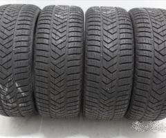 Gomme 275 35 20 245 40 20 Pirelli invernali