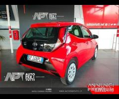 Toyota Aygo II 2018 5p 5p 1.0 x-cool 72cv - 6