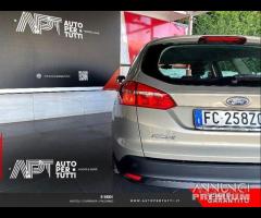 Ford Focus 2015 SW Diesel SW 1.5 tdci Busines - 18