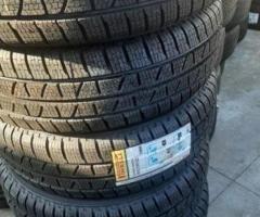 4 gomme nuove 205 70 15 c pirelli