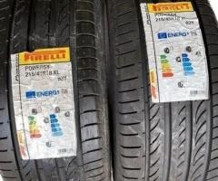 215 45 18 gomme Pirelli nuove