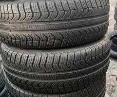 4 gomme usate invernali 205 65 15 Pirelli