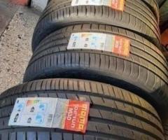 4 gomme nuove 225 55 17mono top rm 30