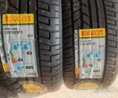 225 50 15 Pirelli nuove